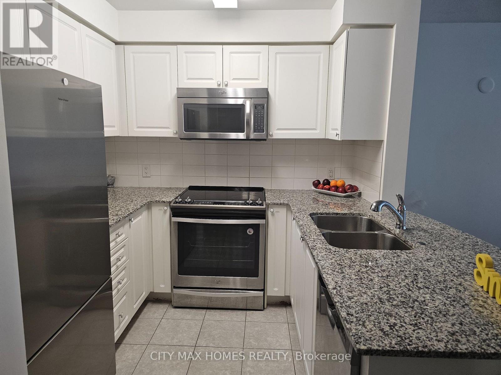 116 - 50 Via Rosedale Way, Brampton, Ontario  L6R 3Z7 - Photo 4 - W12858218