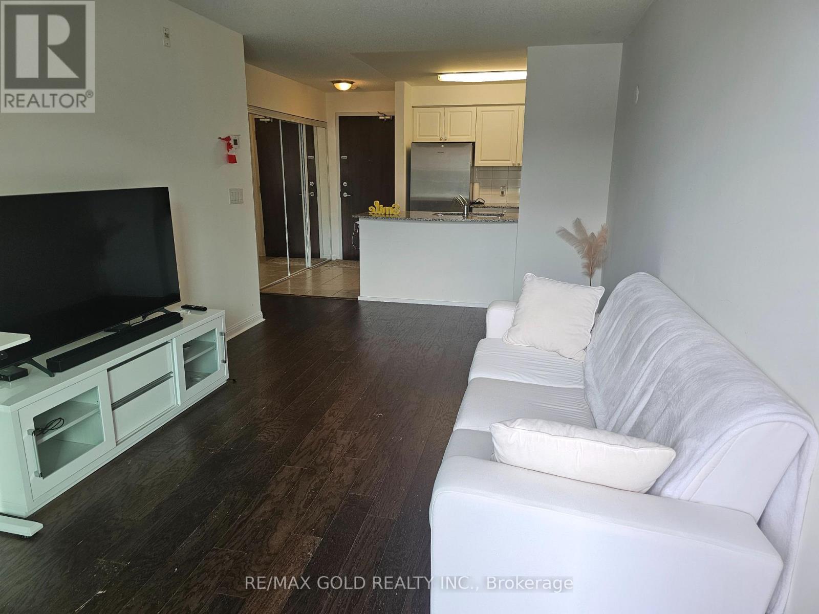 116 - 50 Via Rosedale Way, Brampton, Ontario  L6R 3Z7 - Photo 6 - W12858218