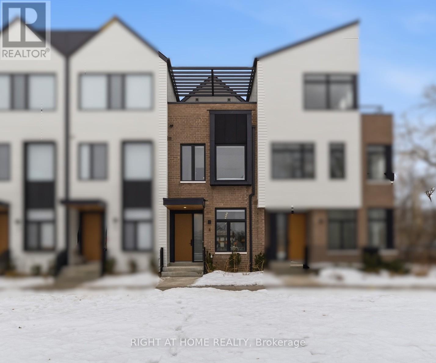 2 - 10 LOU PARSONS WAY, Mississauga, Ontario