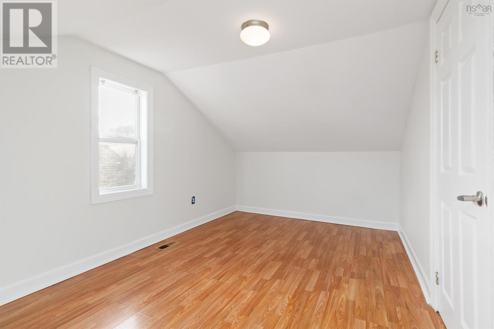 4 Hayes Street, Halifax, Nova Scotia  B3R 2B5 - Photo 33 - 202600191