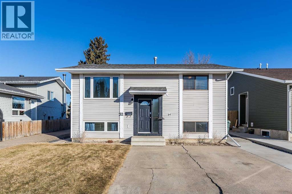 32 Rossland Boulevard SE, Medicine Hat, Alberta