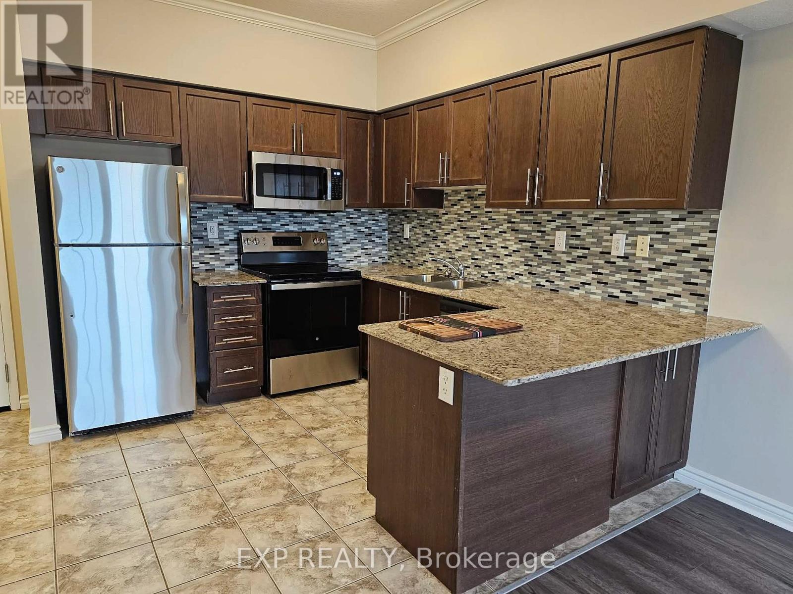 PH15 - 5 RITTENHOUSE ROAD, Kitchener, Ontario