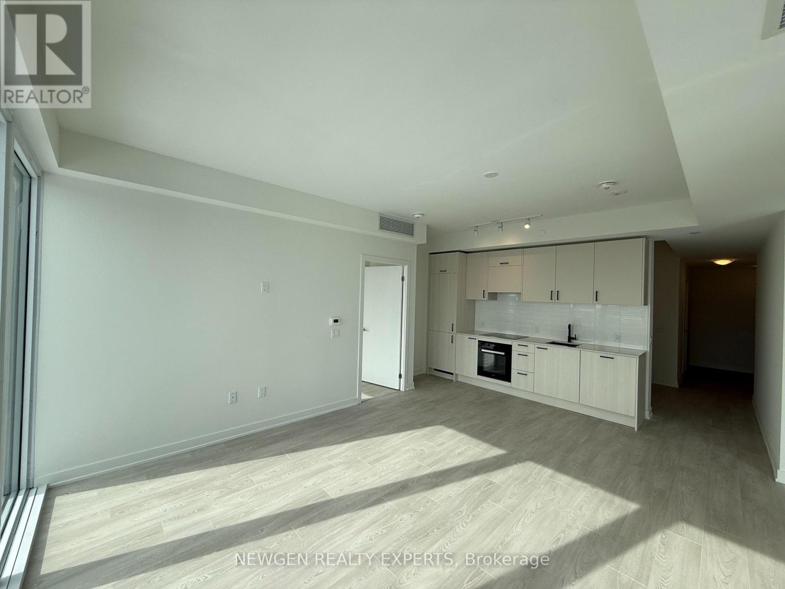 1203 - 1 Quarrington Lane, Toronto, Ontario  M3C 0S4 - Photo 7 - C12792016