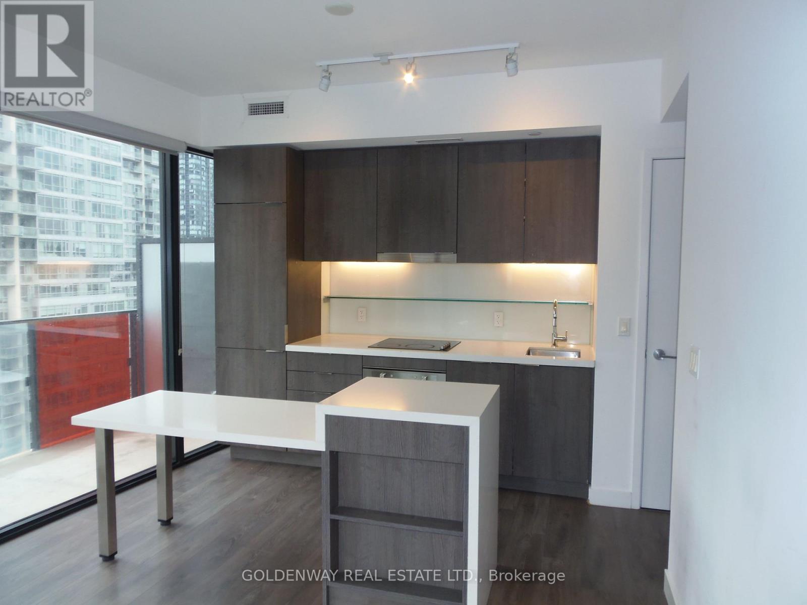 1711 - 215 Queen Street W, Toronto, Ontario  M5V 0P5 - Photo 2 - C12845852