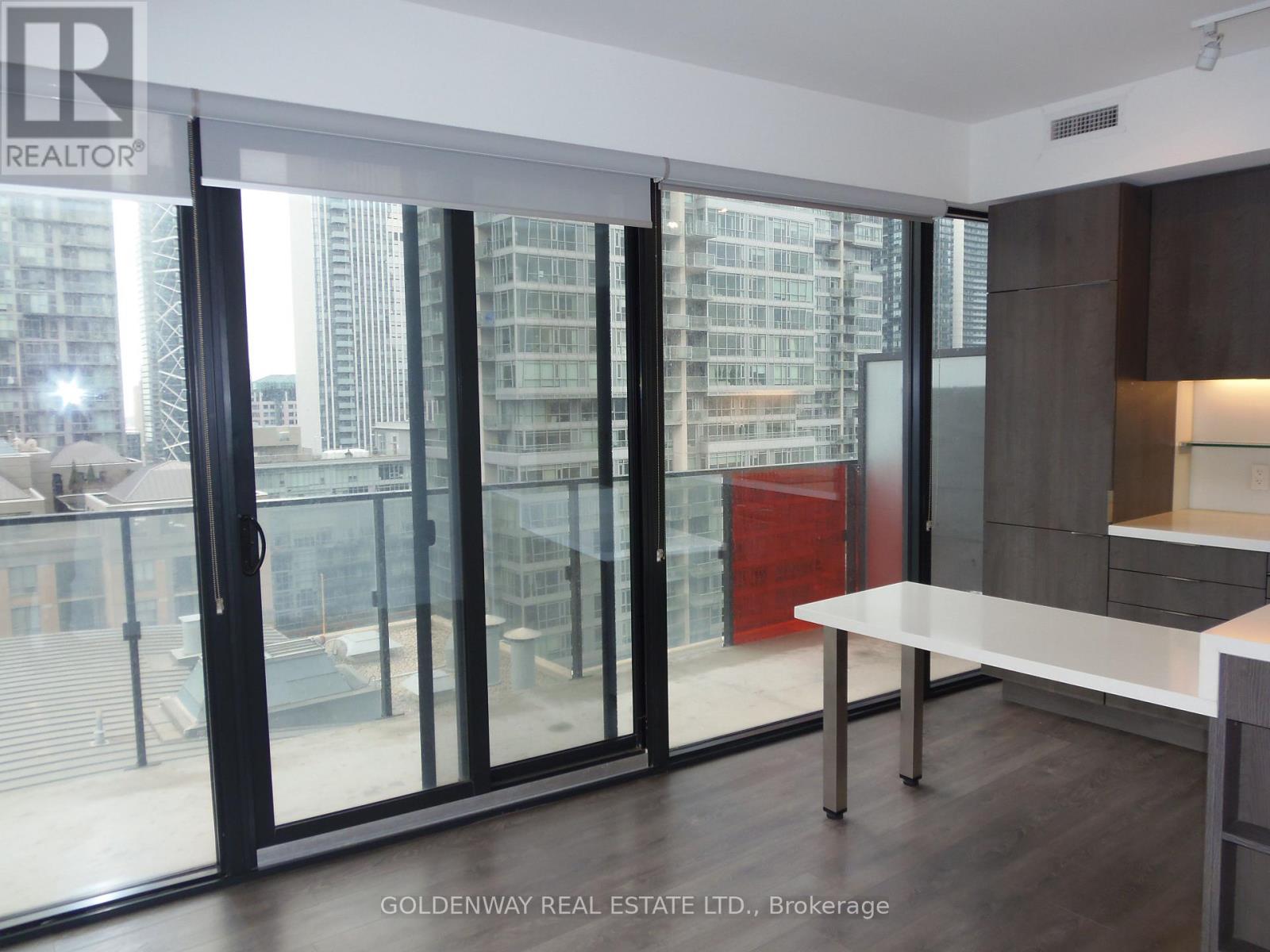 1711 - 215 Queen Street W, Toronto, Ontario  M5V 0P5 - Photo 3 - C12845852