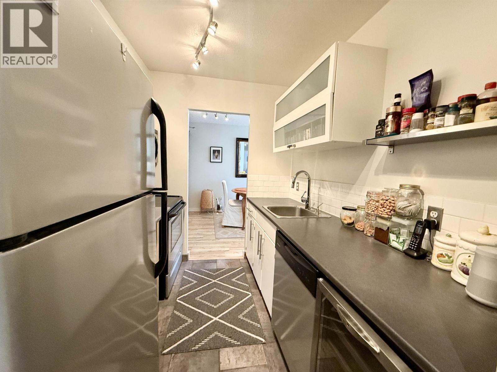 Listing Picture 14 of 24 : 302 9320 PARKSVILLE DRIVE, Richmond / 烈治文 - 魯藝地產 Yvonne Lu Group - MLS Medallion Club Member