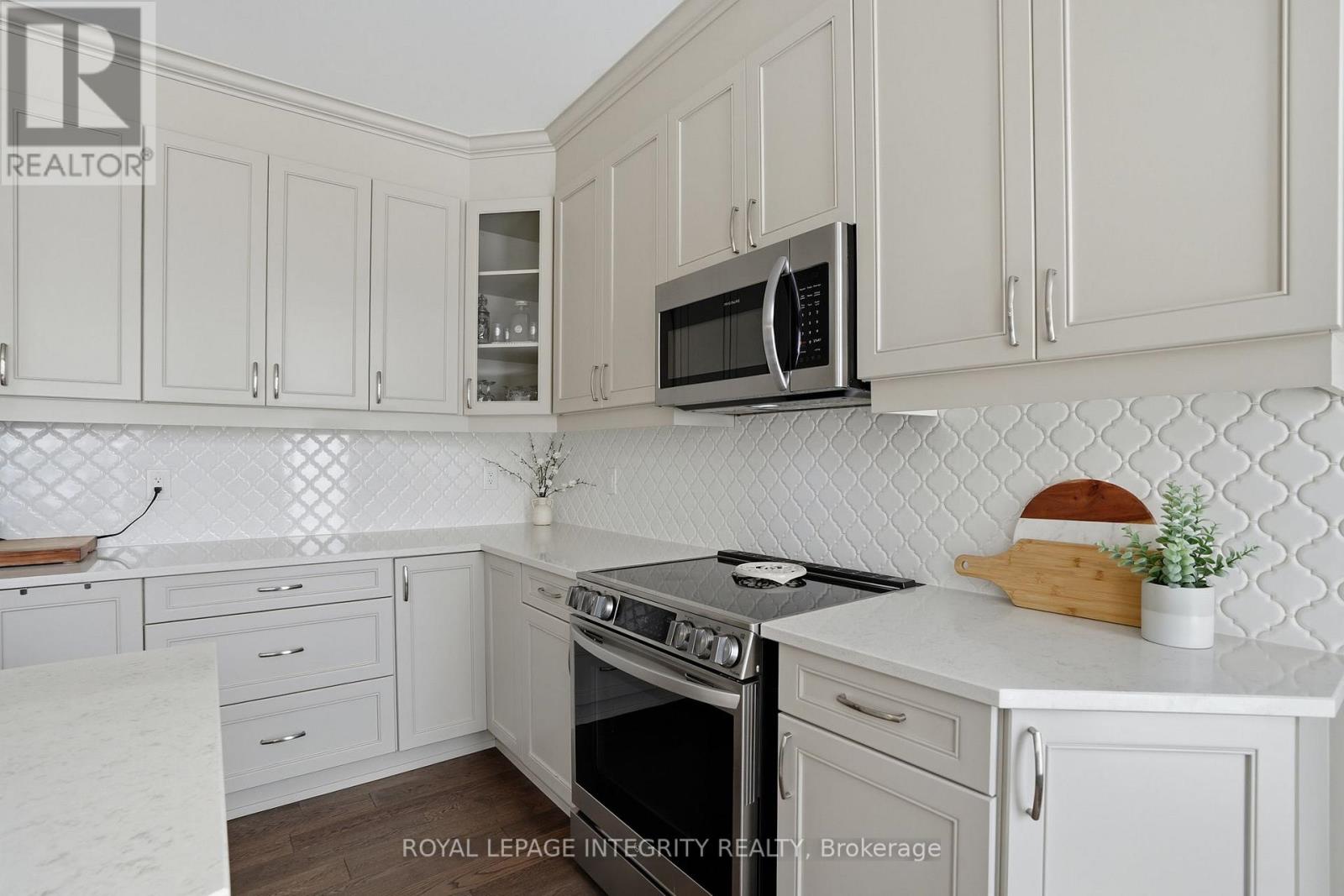 1012 Cottontail Walk, Ottawa, Ontario  K4A 5H7 - Photo 12 - X12858284