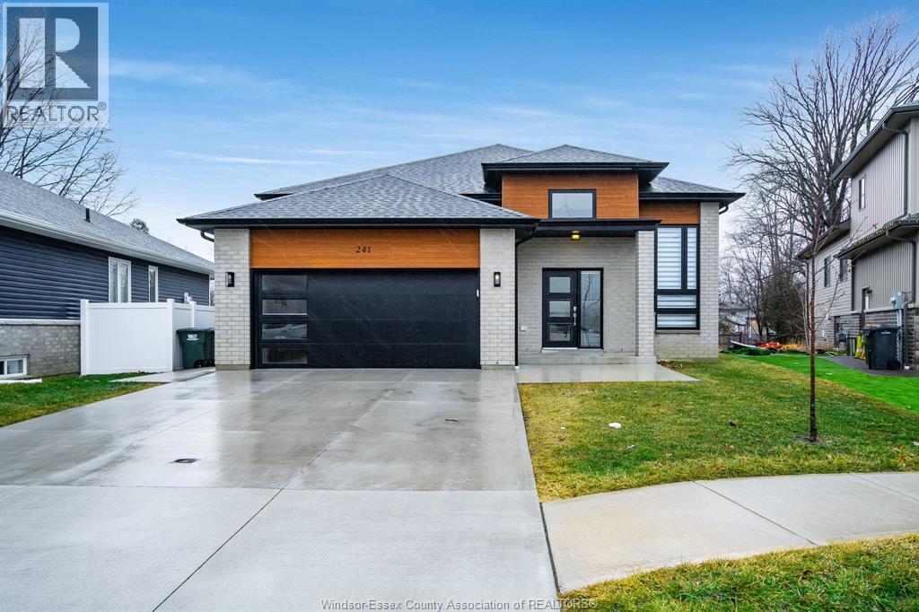 241 ROBINSON AVENUE, essex, Ontario