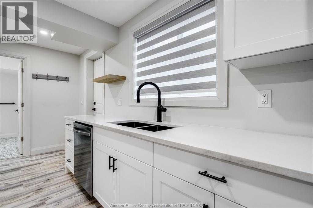 241 Robinson Avenue, Essex, Ontario  N8M 0A8 - Photo 28 - 26004781