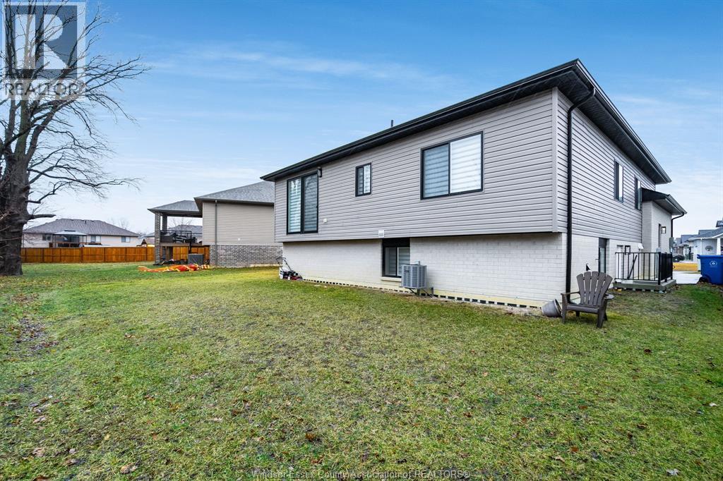 241 Robinson Avenue, Essex, Ontario  N8M 0A8 - Photo 42 - 26004781