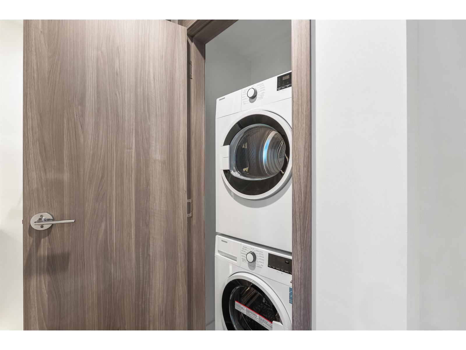 Th4 13778 100th Avenue, Surrey, British Columbia  V3T 0V2 - Photo 6 - R3096329