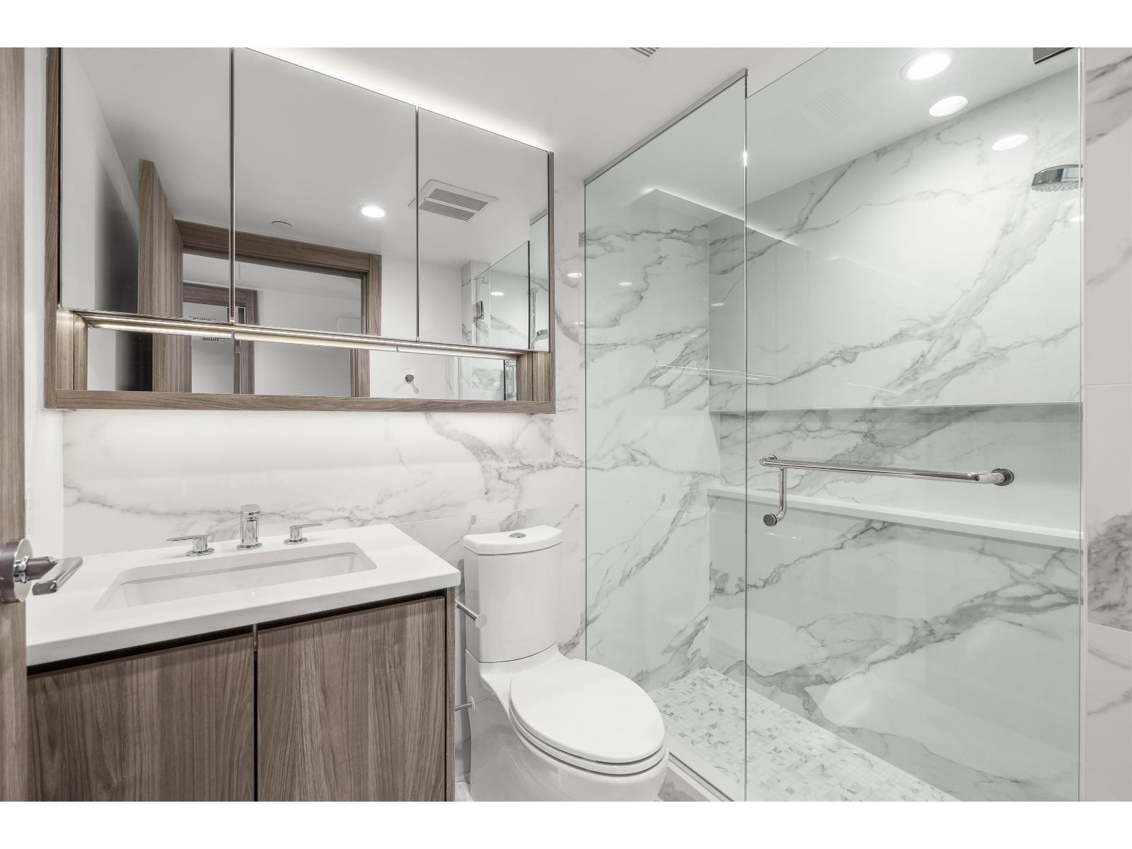 Th4 13778 100th Avenue, Surrey, British Columbia  V3T 0V2 - Photo 14 - R3096329