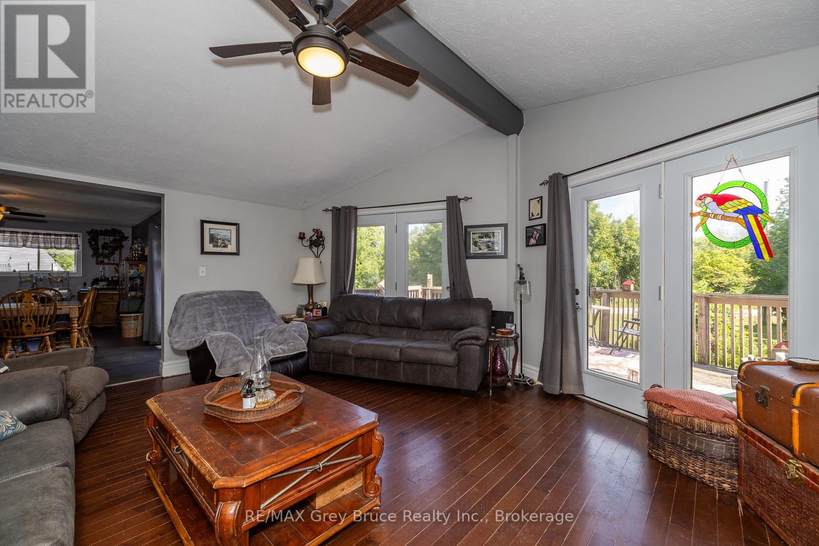 201 Division Street, Georgian Bluffs, Ontario  N0H 2K0 - Photo 11 - X12858304