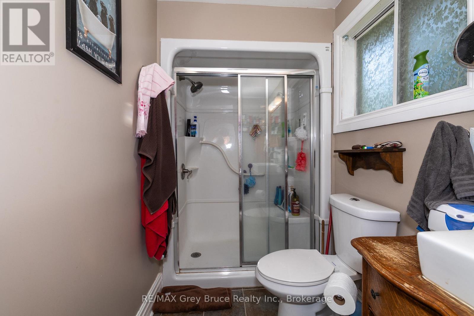 201 Division Street, Georgian Bluffs, Ontario  N0H 2K0 - Photo 17 - X12858304