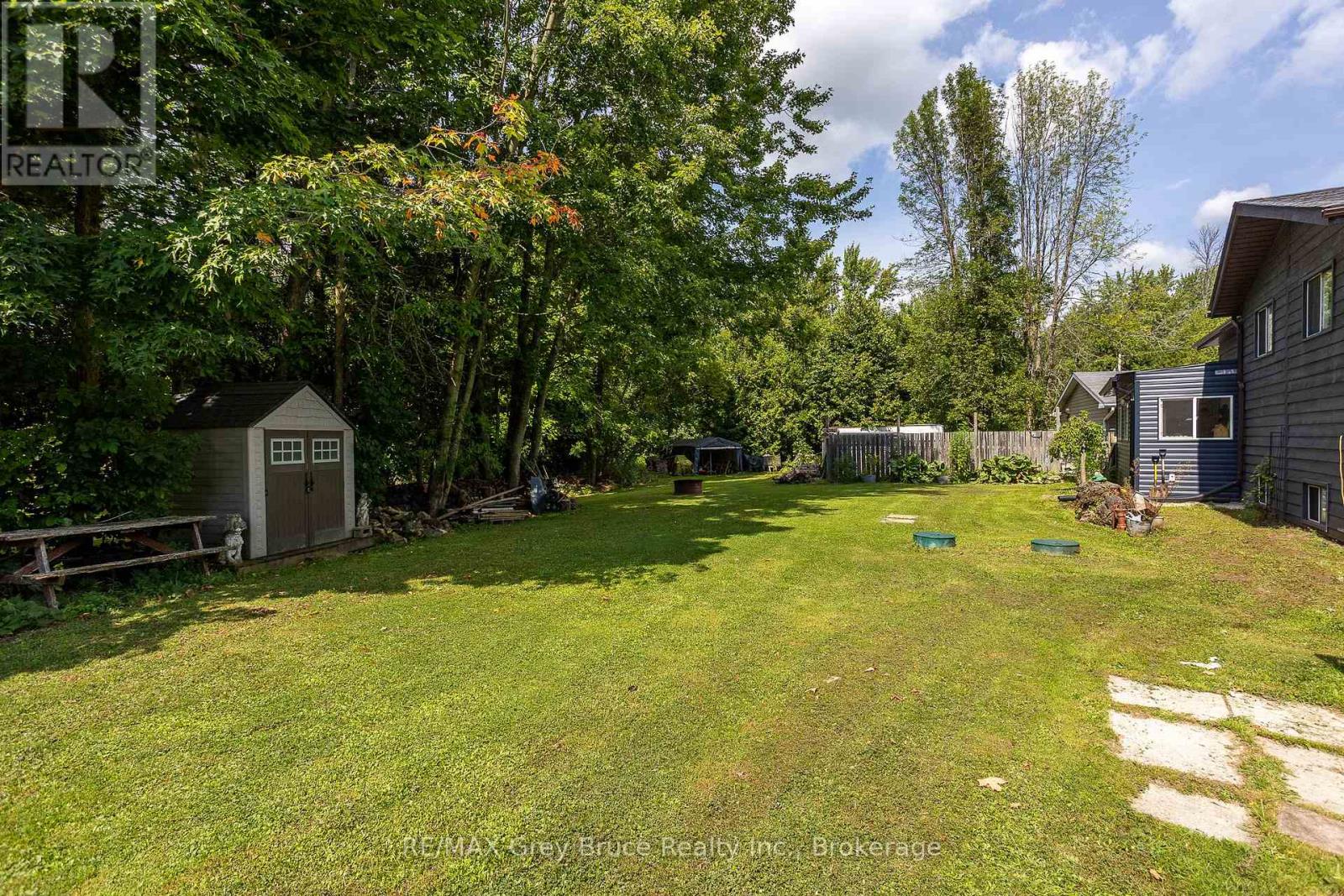 201 Division Street, Georgian Bluffs, Ontario  N0H 2K0 - Photo 38 - X12858304