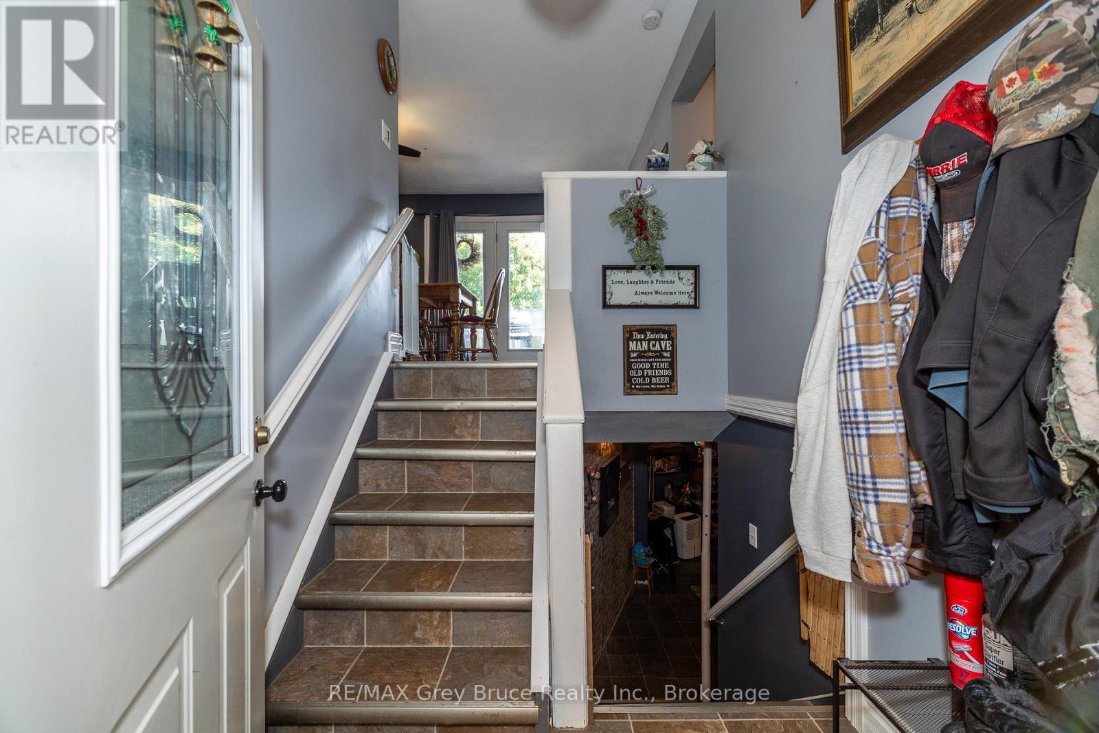 201 Division Street, Georgian Bluffs, Ontario  N0H 2K0 - Photo 6 - X12858304