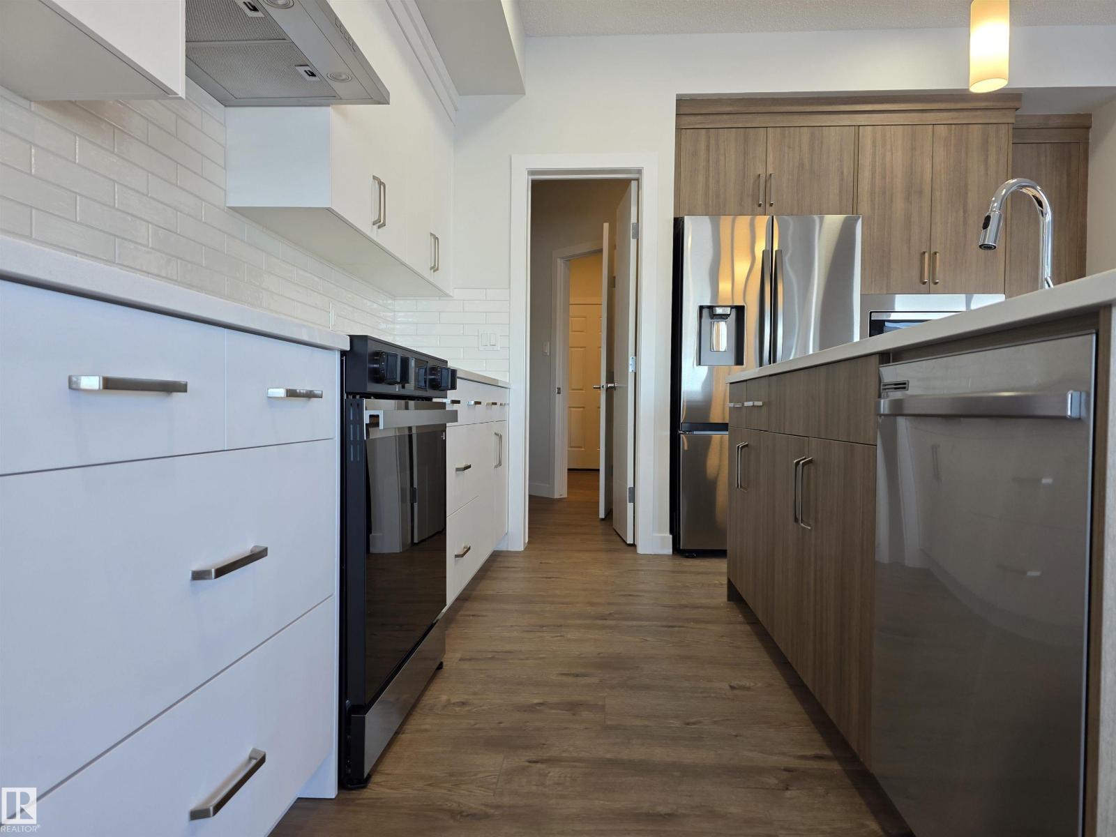 19011 20 Av Nw, Edmonton, Alberta  T6M 3E8 - Photo 5 - E4472461