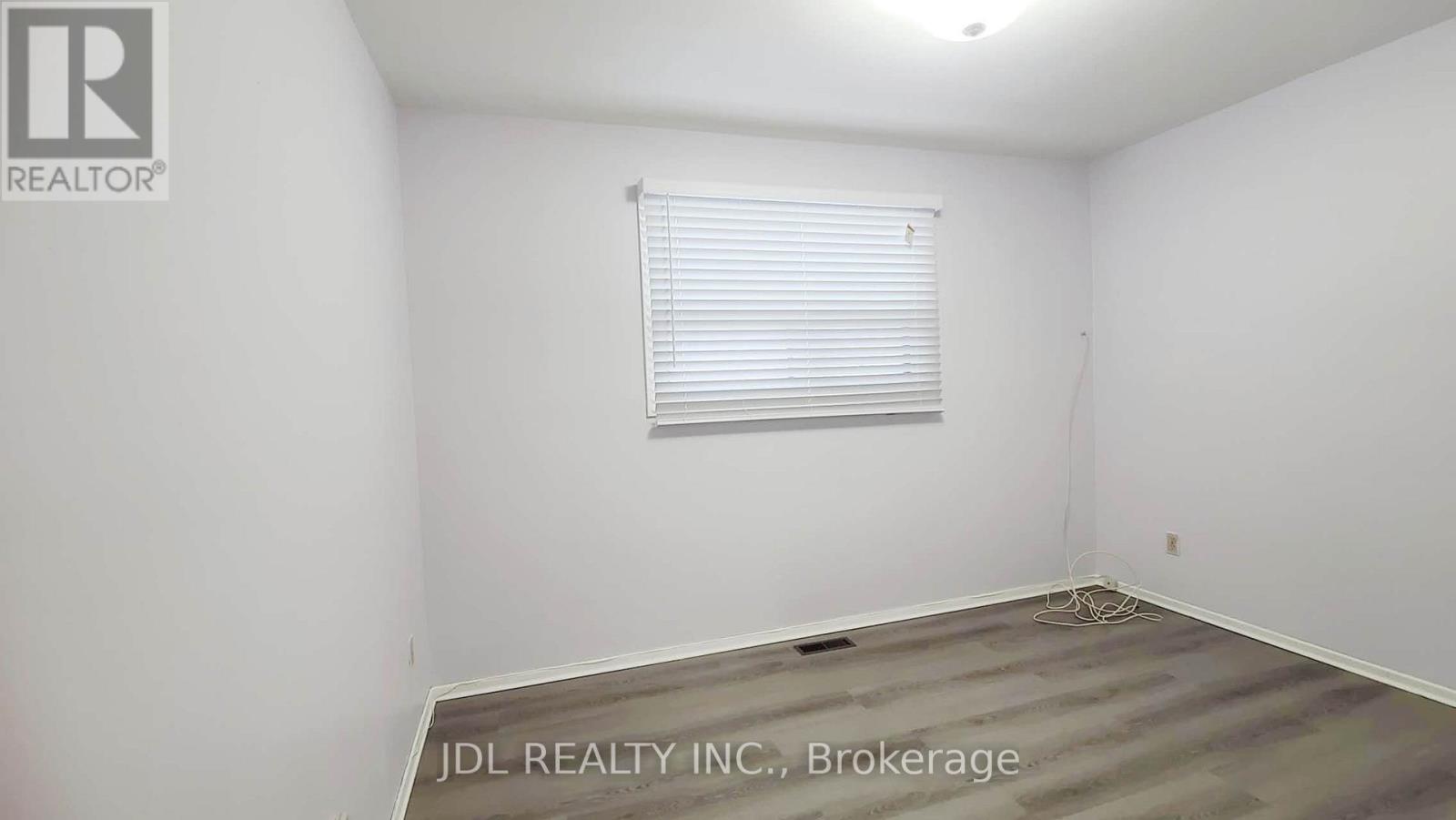 4 Lowbank Court, Toronto, Ontario  M2M 3A4 - Photo 21 - C12857404