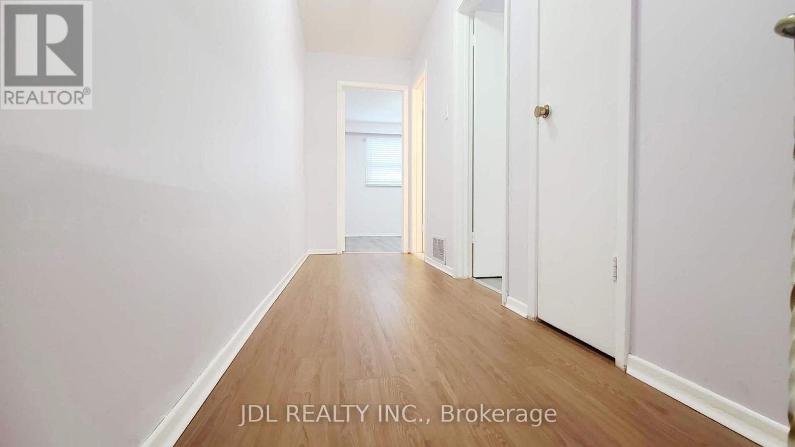 4 Lowbank Court, Toronto, Ontario  M2M 3A4 - Photo 16 - C12857404