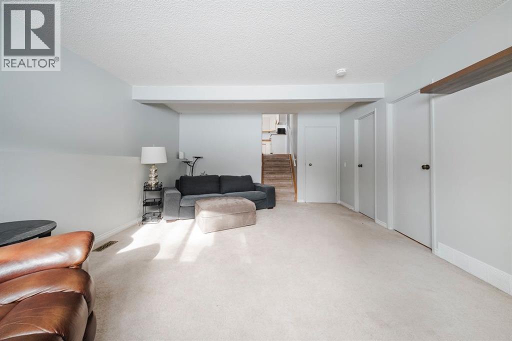 181 Windsor Drive, Fort Mcmurray, Alberta  T9H 4R1 - Photo 22 - A2290412