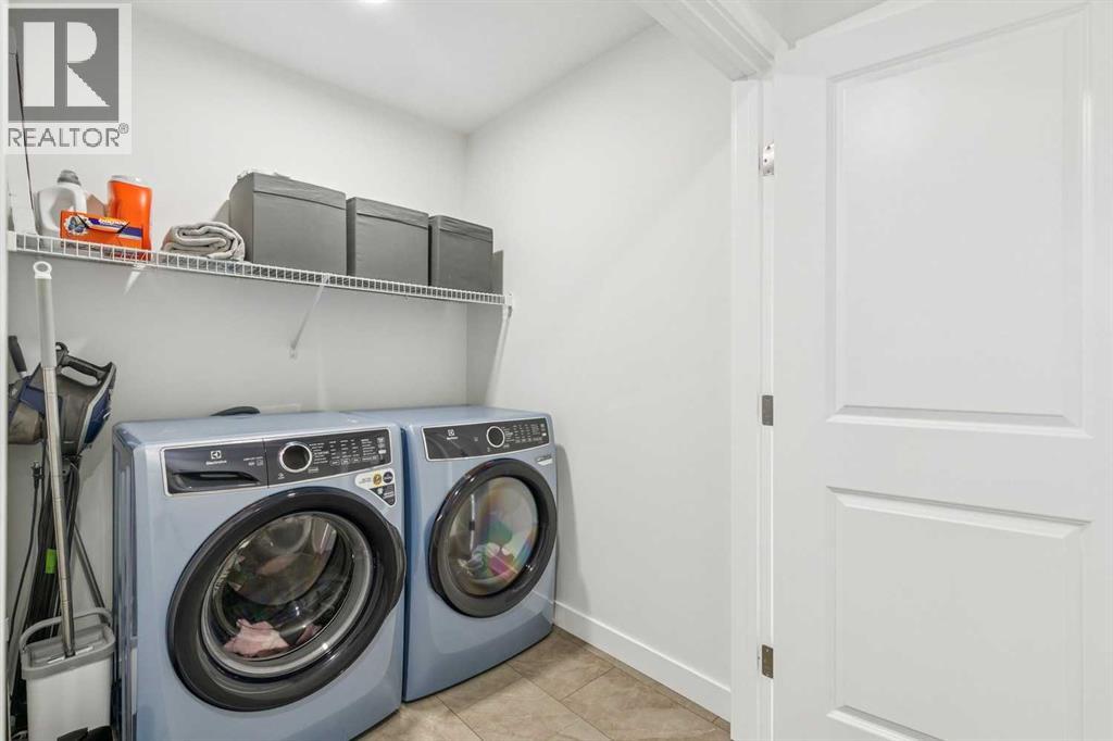 58 Saddlebred Place, Cochrane, Alberta  T4C 3E7 - Photo 35 - A2291232