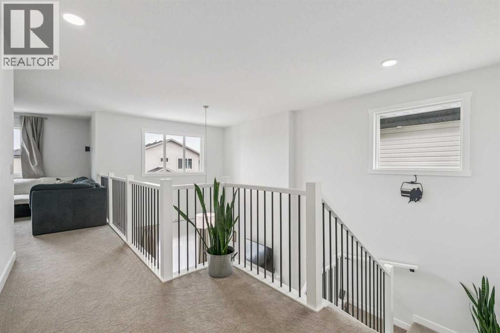 58 Saddlebred Place, Cochrane, Alberta  T4C 3E7 - Photo 20 - A2291232