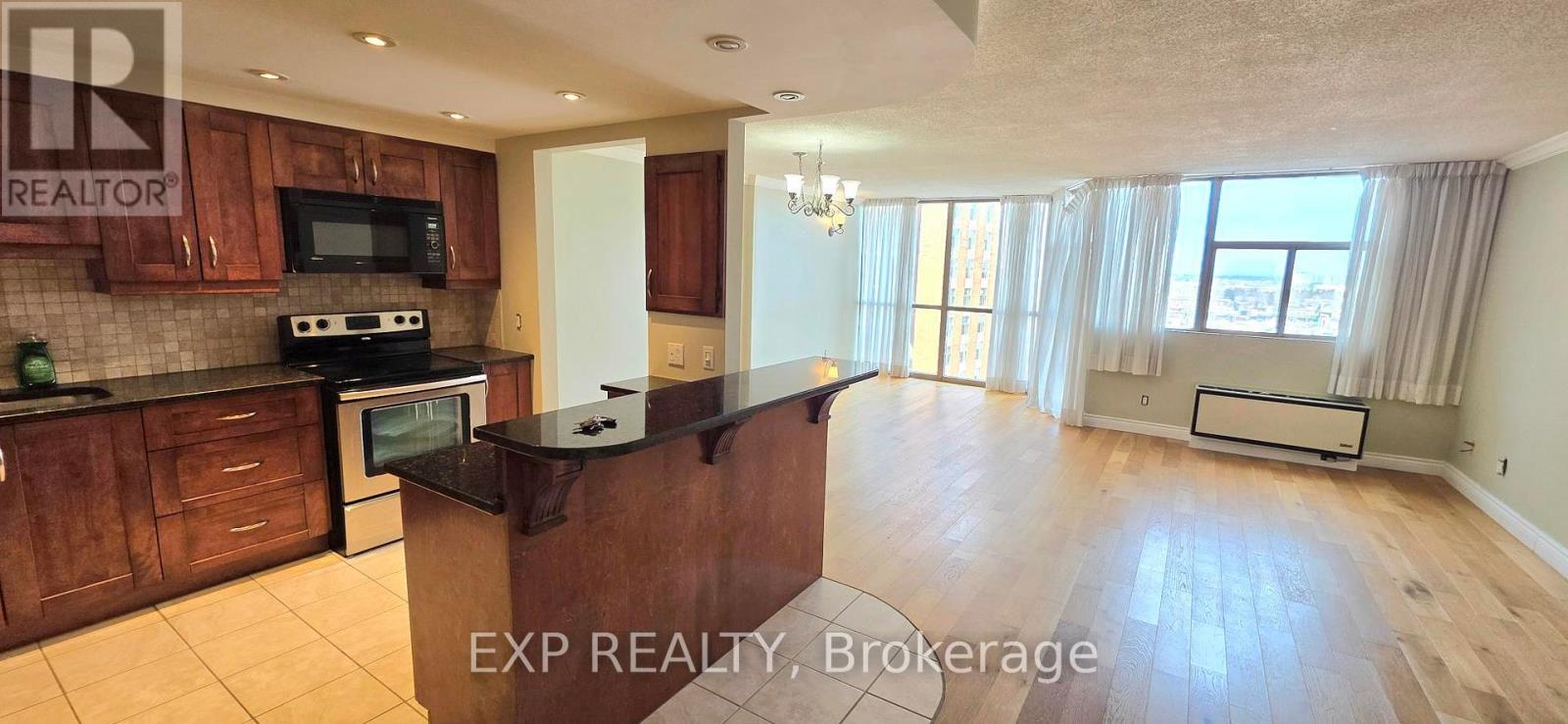 1012 - 2760 Carousel Crescent, Ottawa, Ontario  K1T 2N4 - Photo 2 - X12809194