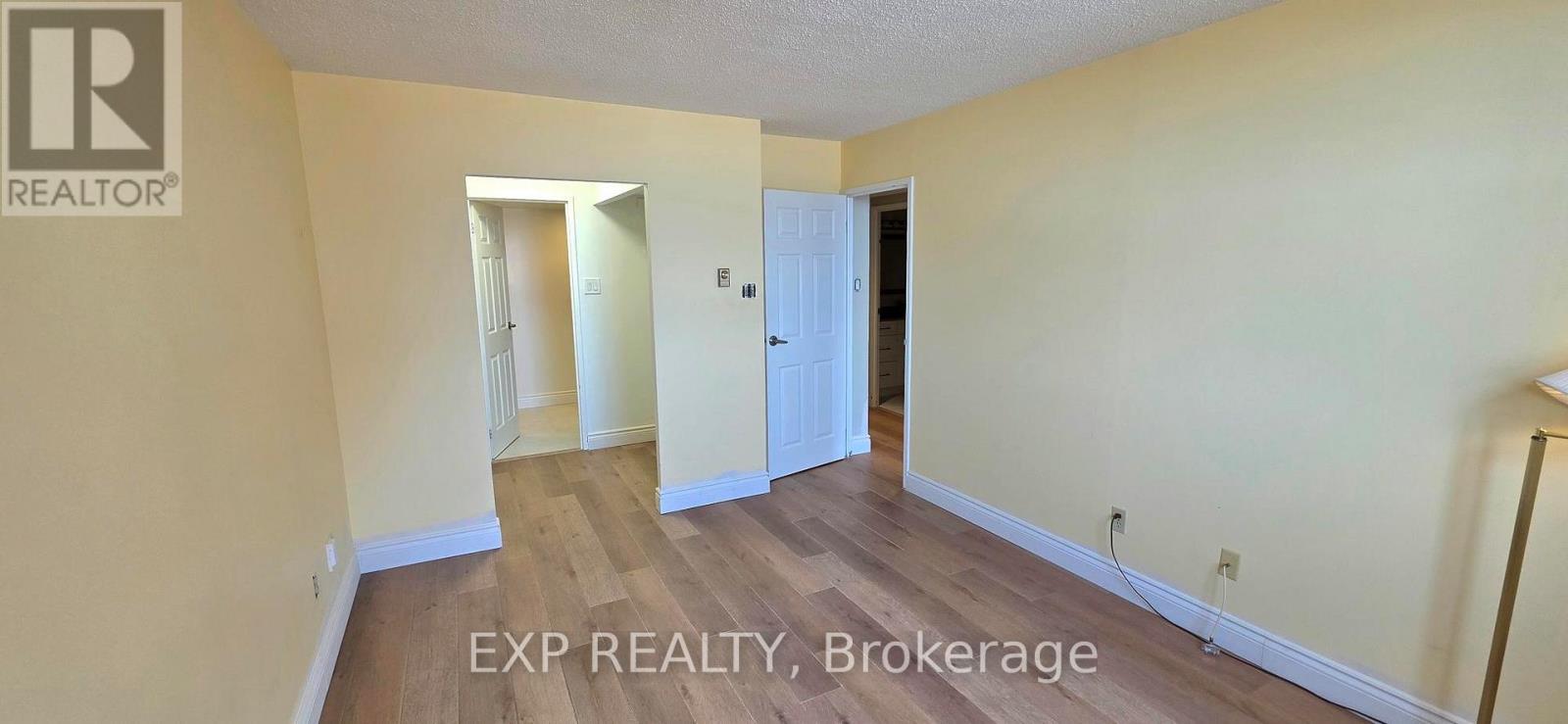 1012 - 2760 Carousel Crescent, Ottawa, Ontario  K1T 2N4 - Photo 9 - X12809194