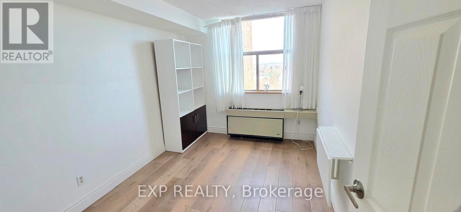 1012 - 2760 Carousel Crescent, Ottawa, Ontario  K1T 2N4 - Photo 7 - X12809194