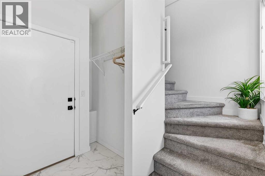 2422 210 Avenue Se, Calgary, Alberta  T2X 4C2 - Photo 3 - A2287364