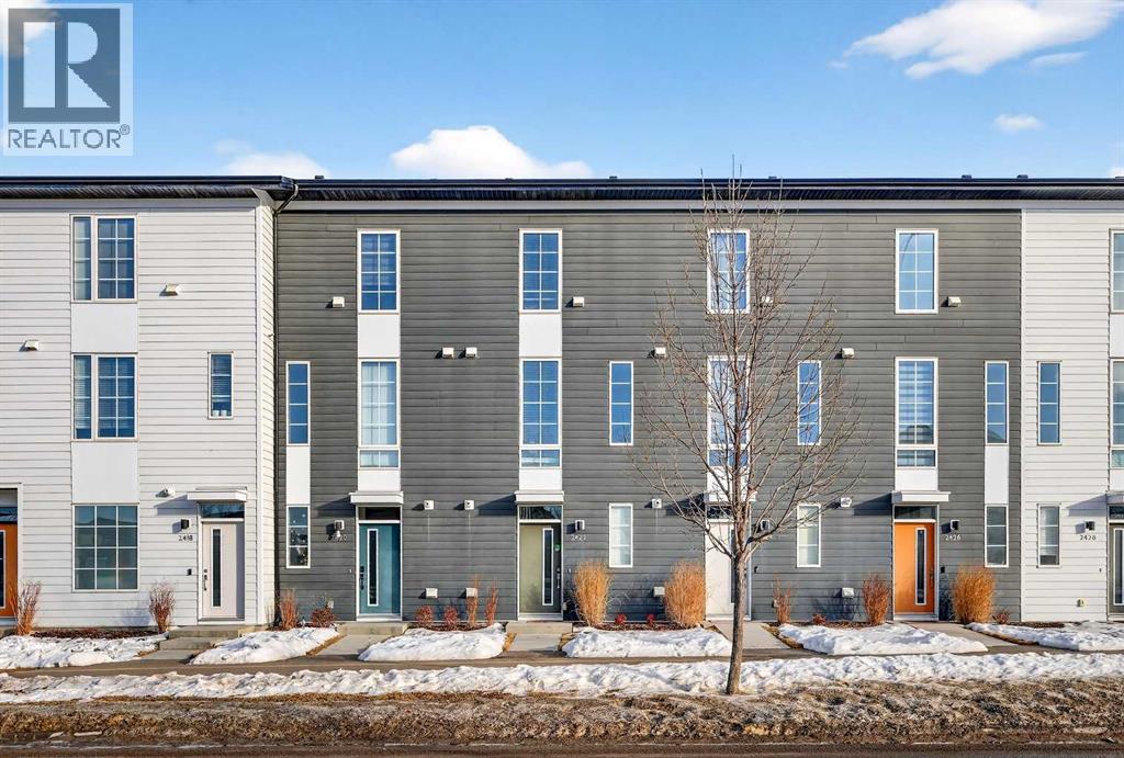 2422 210 Avenue SE, Calgary, Alberta