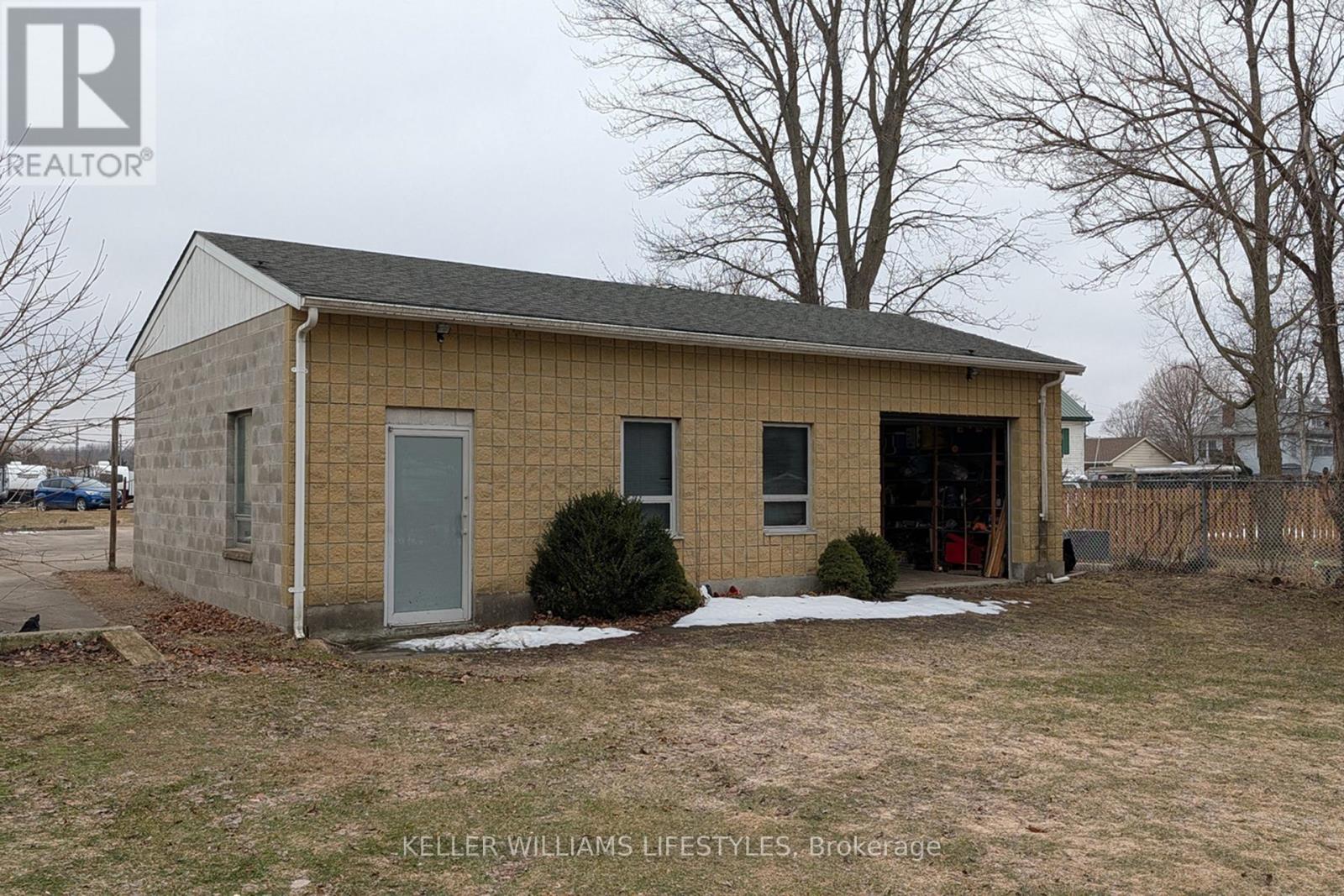 1a York Street, Newbury, Ontario  N0L 1Z0 - Photo 12 - X12858320