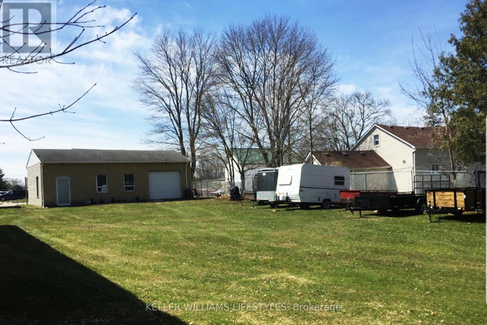 1a York Street, Newbury, Ontario  N0L 1Z0 - Photo 2 - X12858320