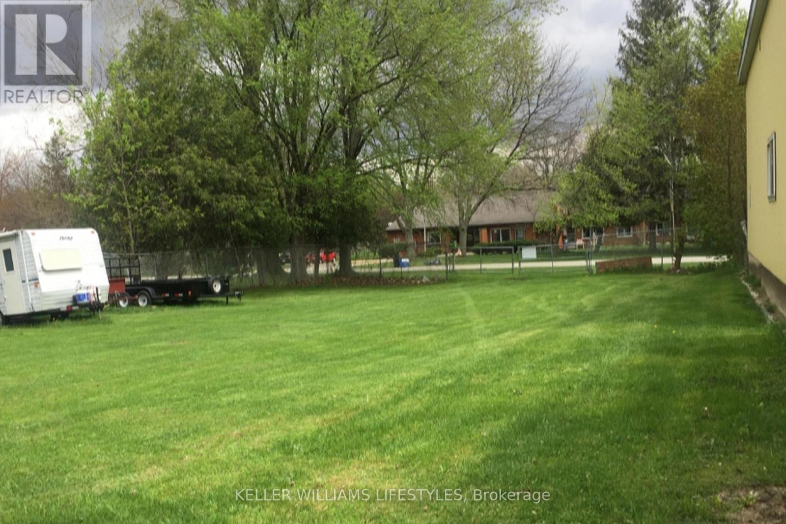 1a York Street, Newbury, Ontario  N0L 1Z0 - Photo 3 - X12858320