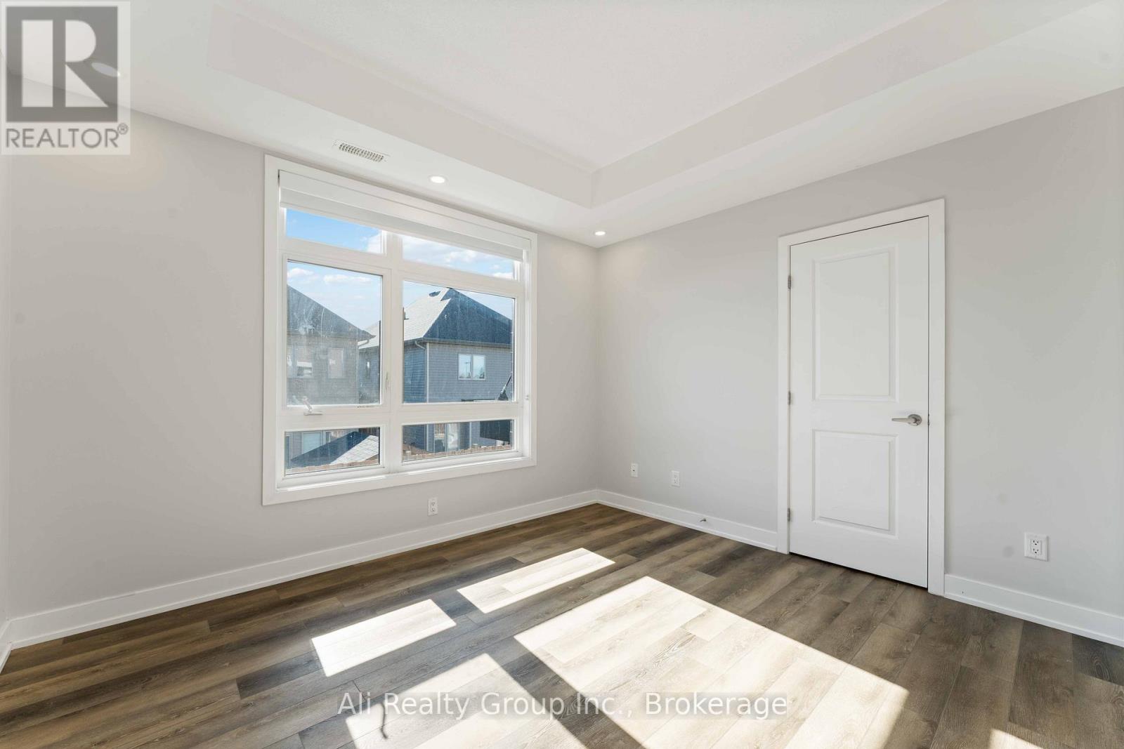 147 Fairweather Street, Ottawa, Ontario  K1T 0M8 - Photo 20 - X12858340