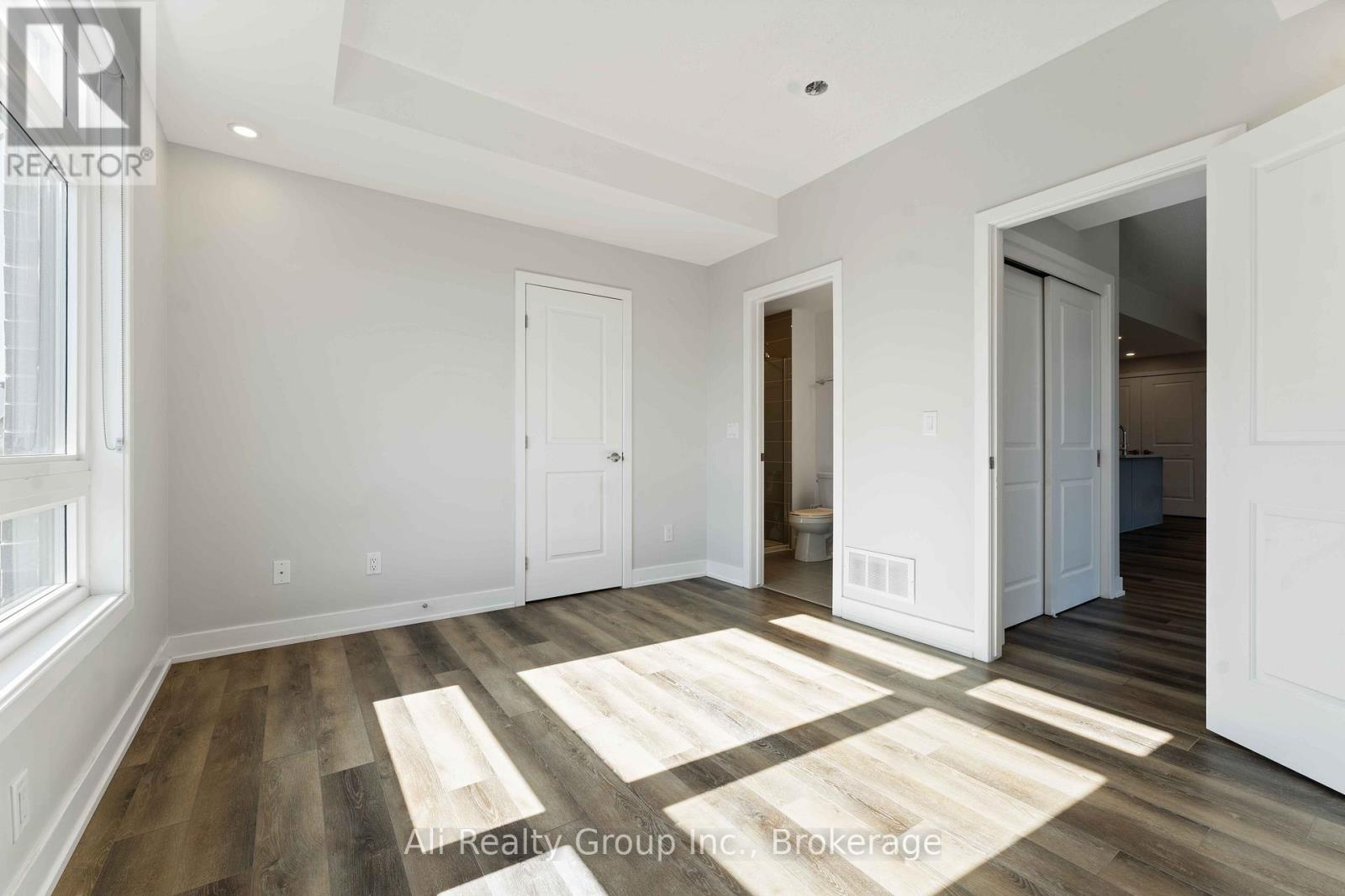 147 Fairweather Street, Ottawa, Ontario  K1T 0M8 - Photo 21 - X12858340