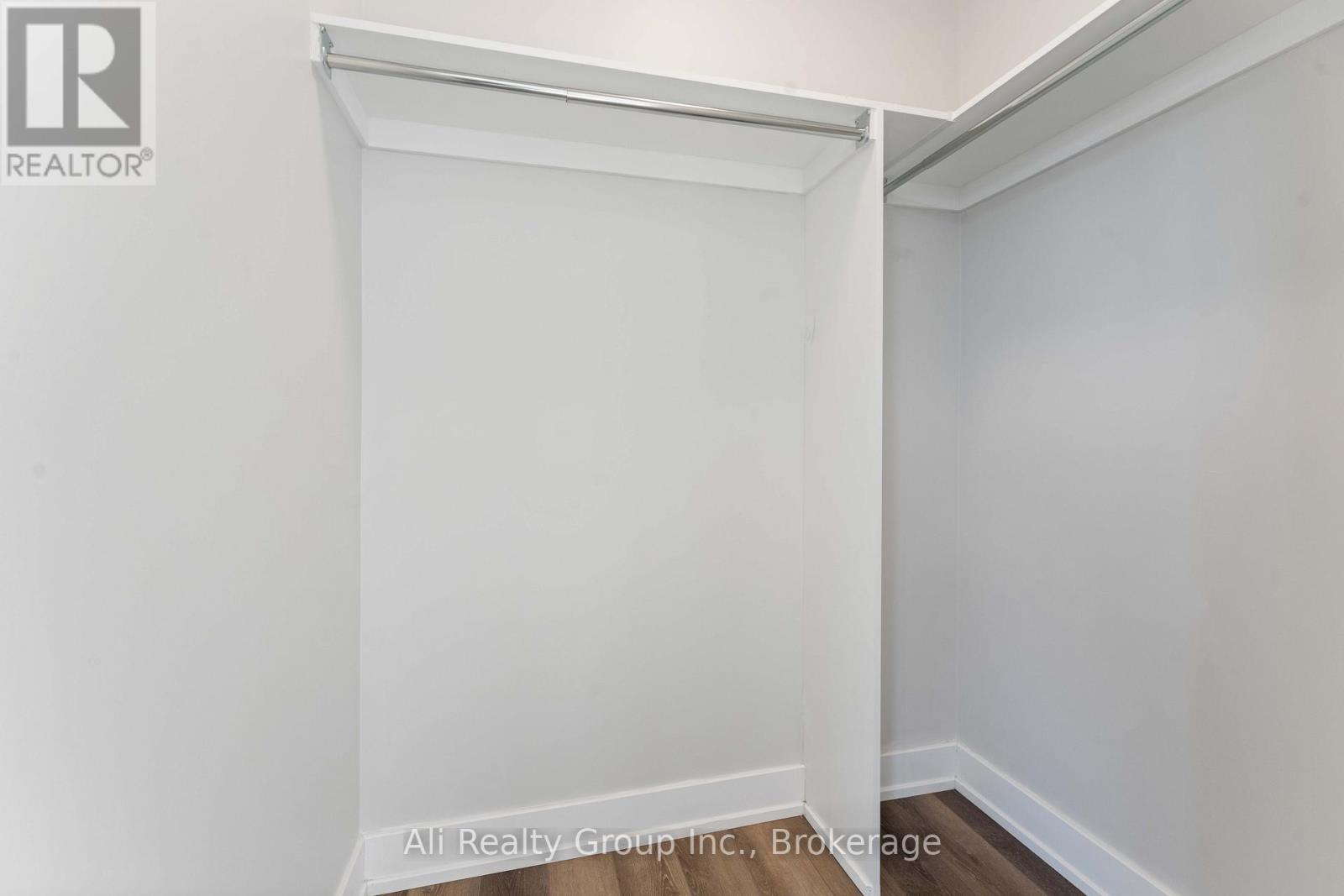 147 Fairweather Street, Ottawa, Ontario  K1T 0M8 - Photo 24 - X12858340