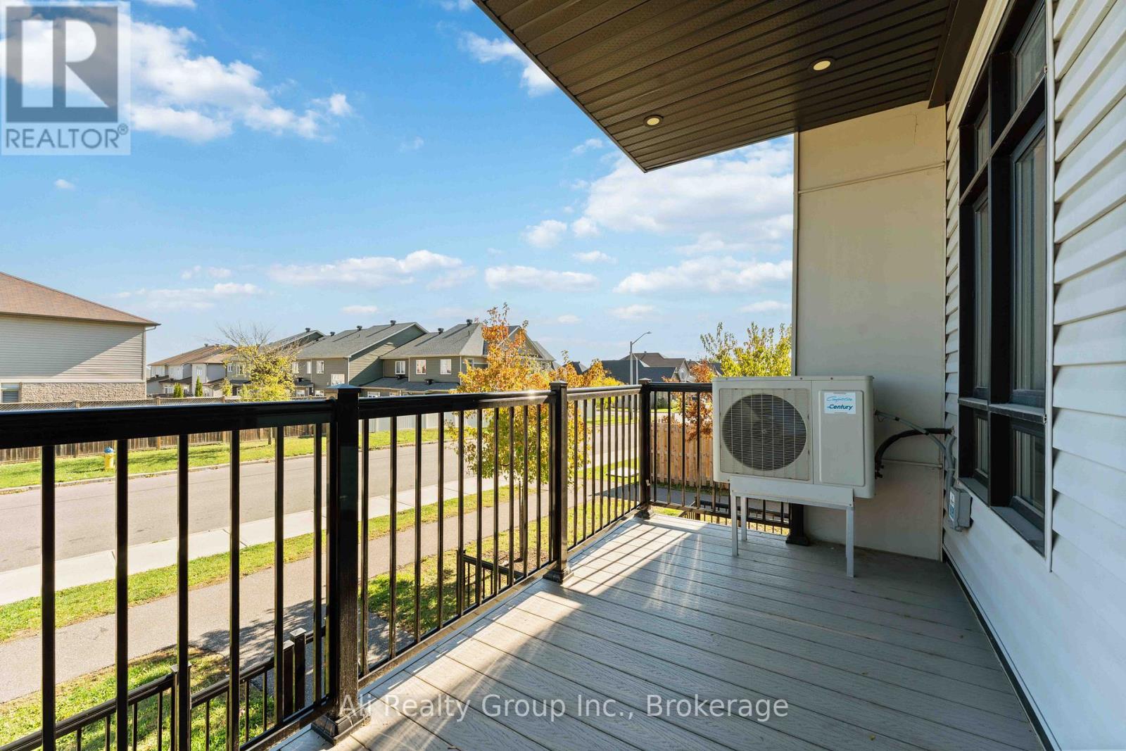 147 Fairweather Street, Ottawa, Ontario  K1T 0M8 - Photo 26 - X12858340