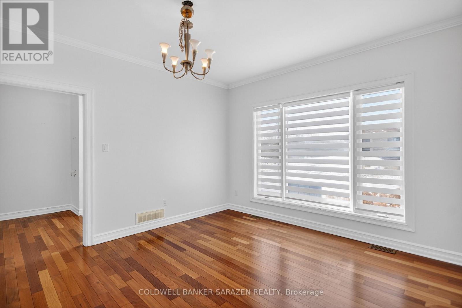 599 Ballycastle Crescent, Ottawa, Ontario  K1X 0A2 - Photo 6 - X12855604