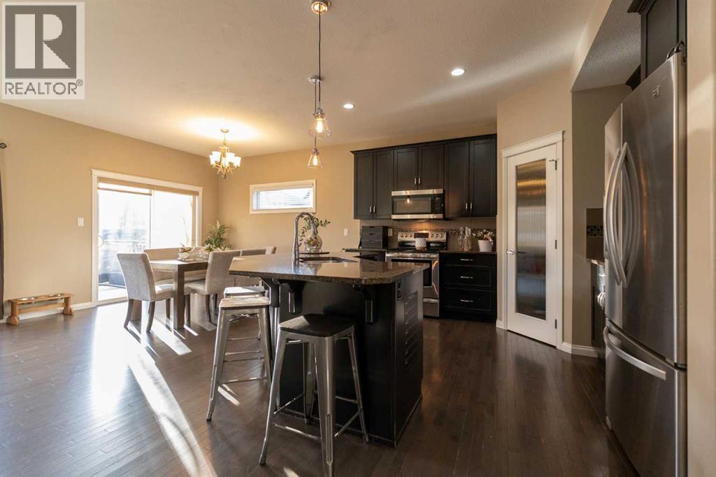 733 Twinriver Loop W, Lethbridge, Alberta  T1J 5E1 - Photo 24 - A2282455