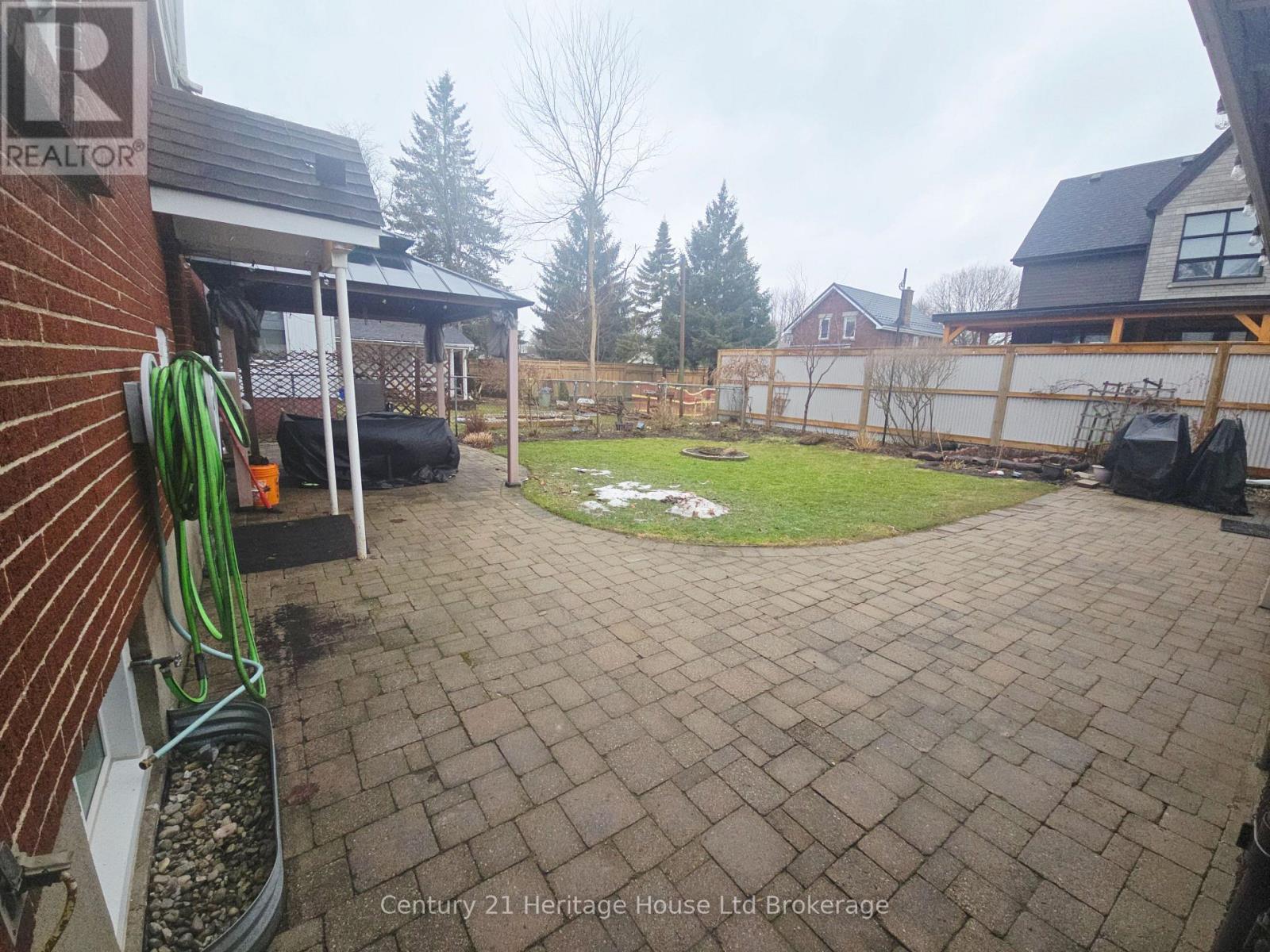 634 Wallace Street, London East, Ontario  N5Y 3R7 - Photo 3 - X12698928