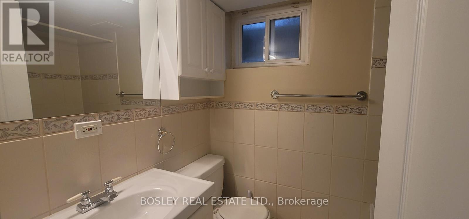 Bsmt - 6 Youngmill Drive, Toronto, Ontario  M4B 2W6 - Photo 12 - E12858330