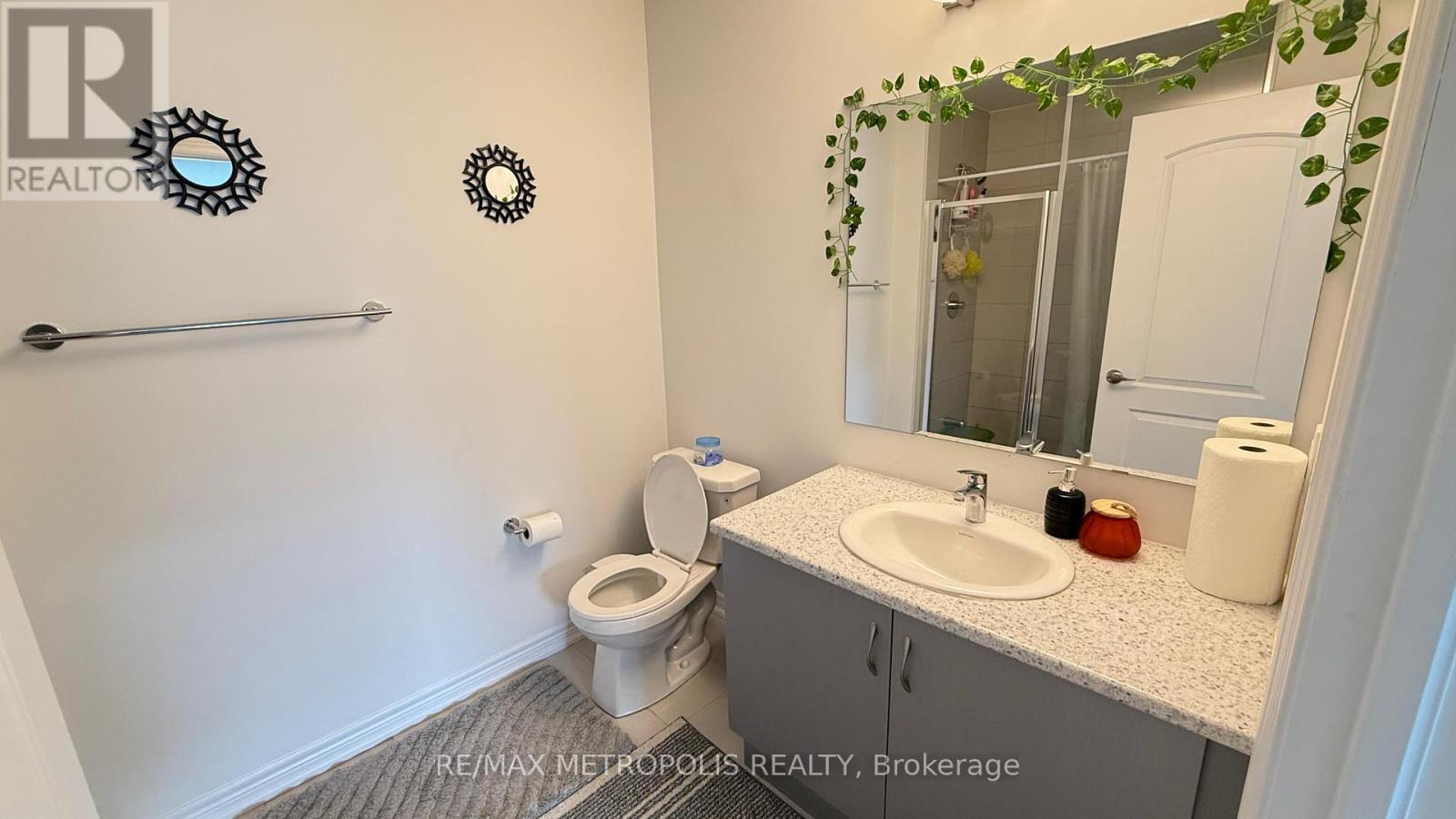 1106 Lockie Drive, Oshawa, Ontario  L1L 0R9 - Photo 13 - E12851038