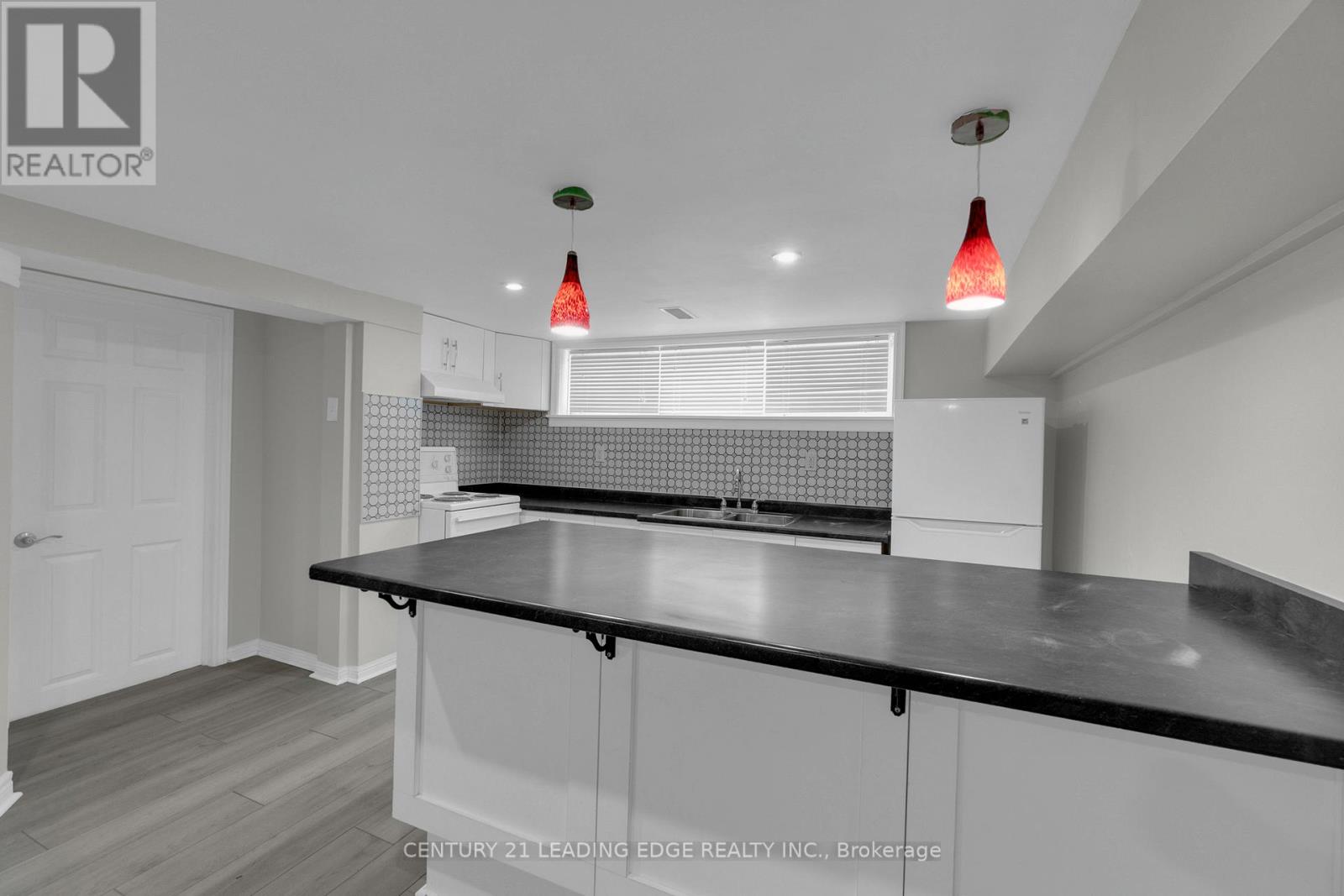 35 Benton Street, Brampton, Ontario  L6W 3B8 - Photo 17 - W12858314