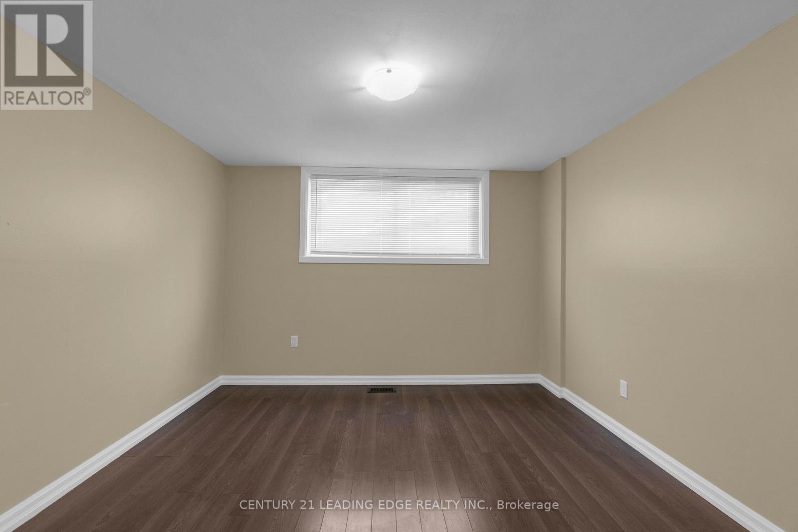 35 Benton Street, Brampton, Ontario  L6W 3B8 - Photo 7 - W12858314