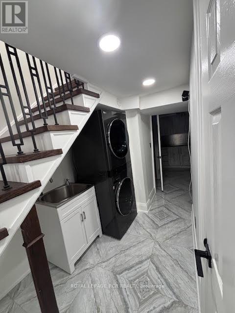 134 Queen Street N, Caledon, Ontario  L7E 2M7 - Photo 3 - W12858328