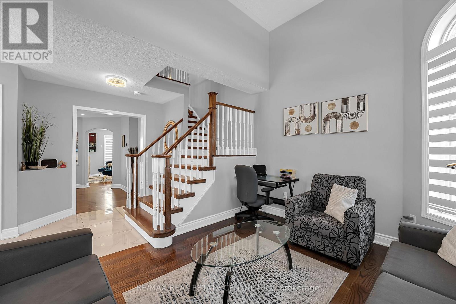 834 Ferguson Drive, Milton, Ontario  L9T 6L4 - Photo 10 - W12858344