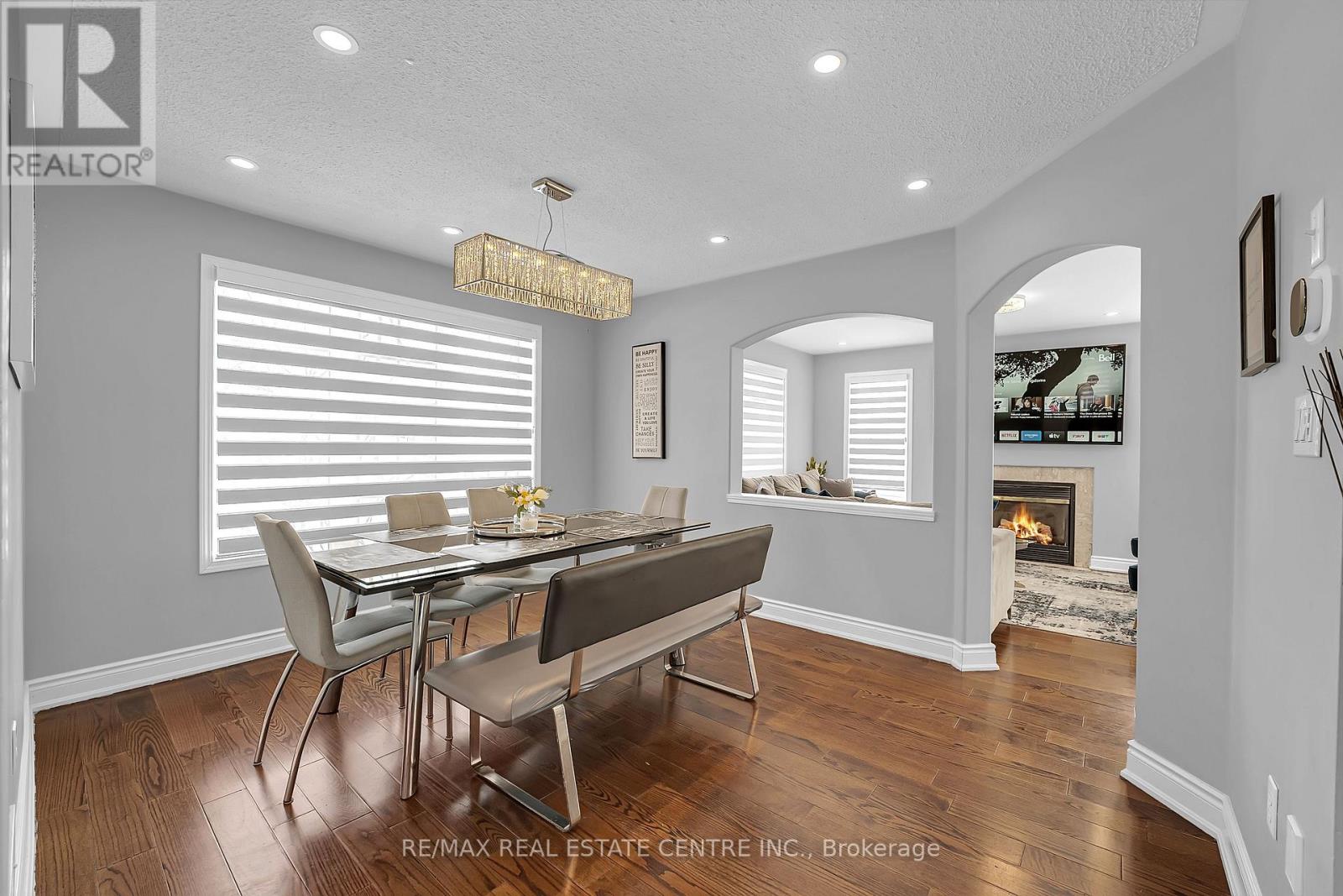 834 Ferguson Drive, Milton, Ontario  L9T 6L4 - Photo 11 - W12858344