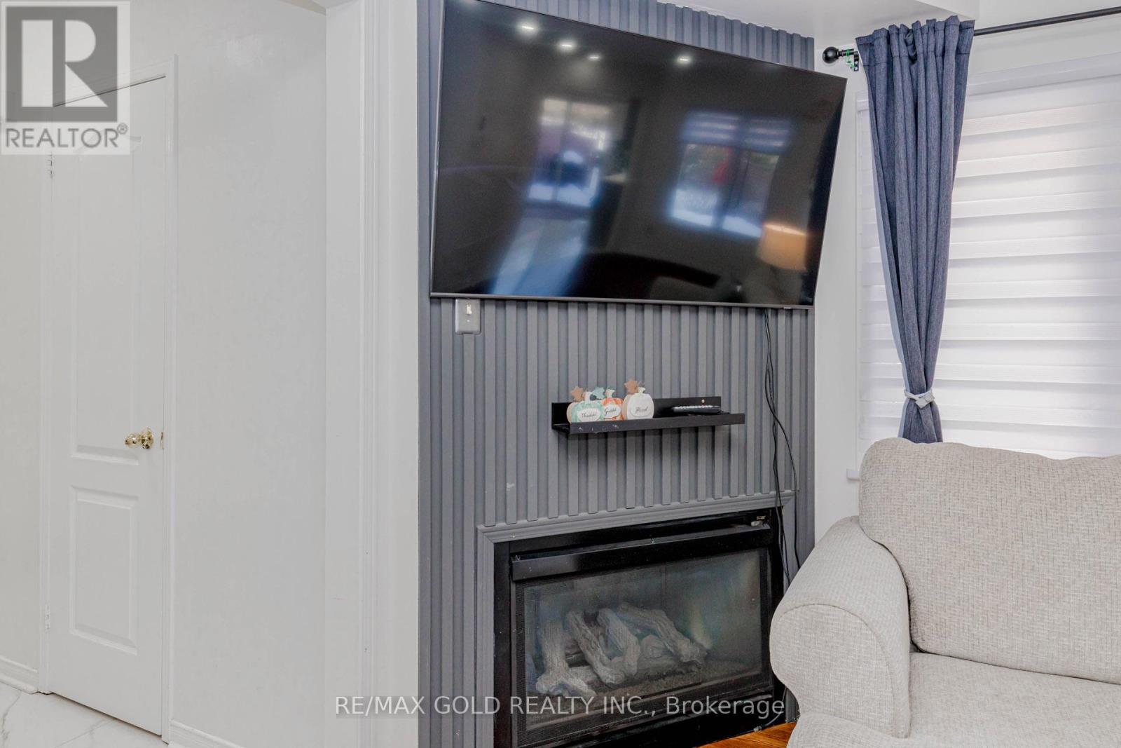 1156 Westview Terrace, Oakville, Ontario  L6M 3M1 - Photo 10 - W12858374