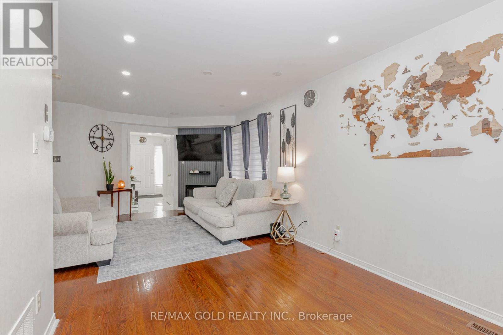 1156 Westview Terrace, Oakville, Ontario  L6M 3M1 - Photo 14 - W12858374